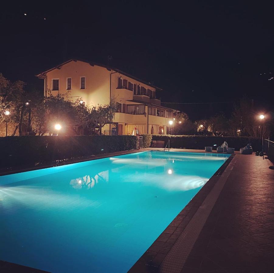 Sotto Il Cielo Di Toscana Appartamenti In Tenuta Only Adults No Pet Camaiore Eksteriør billede